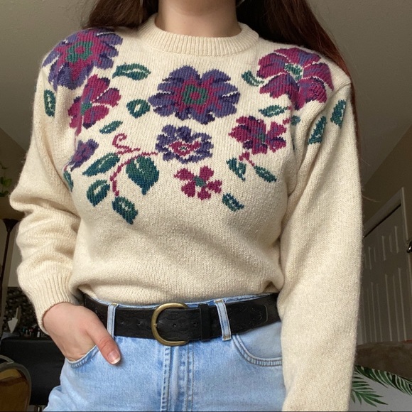 SOLD Vintage Floral Sweater Northern Reflections - Picture 1 of 5